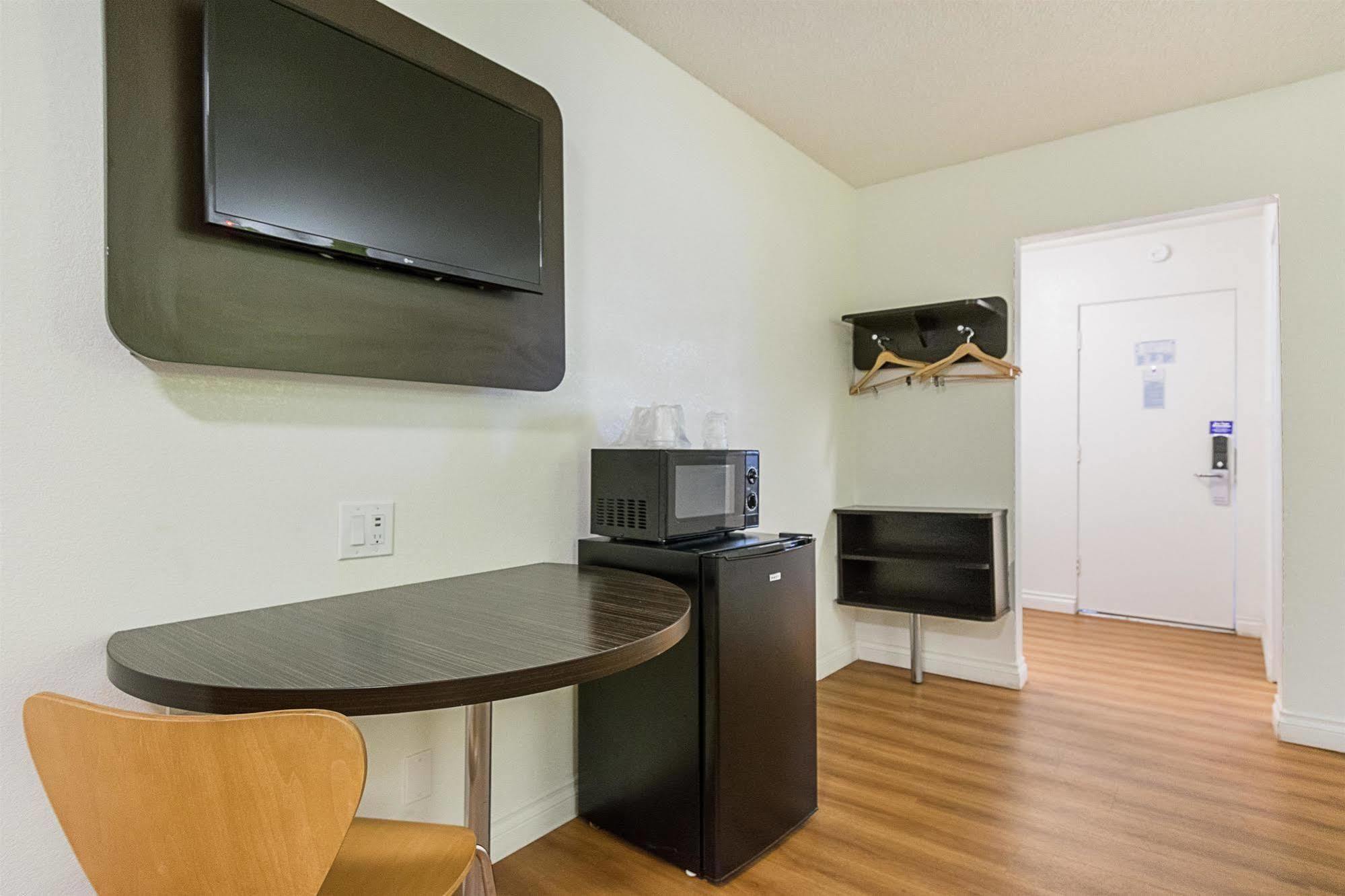 Motel 6-Santa Maria, Ca - South Zewnętrze zdjęcie